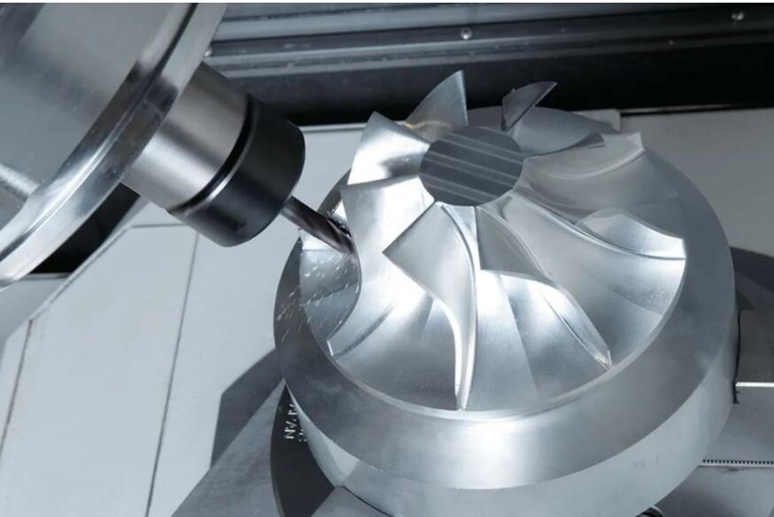 五轴对外加工 | 什么是五轴加工，它有哪些优势和劣势？